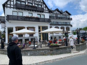 2022-06-09_08-53-21a_non